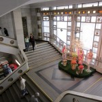 GUMs, praktiski tāds pats kā CUMs, tikai glaunāks interjers. GUM Minska