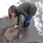 Šī ir ļoti radioaktīva kanalizācijas lūka.