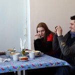 Pienācis laiks pusdienām. Besī, baigi daudz zivju un baigi maz kūciņu.