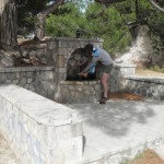 Šādi izskatījās mūsu vannas istabas un virtuves.