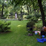 Lūk, un atkal klāt svētdiena. Visu dienu sēdējām parciņā. Karīna lasīja grāmatas, es - cītīgi strādāju pie tā, lai varētu jums atskaitīties par to, kā tad šonedēļ gājis. Nesanāca gan svētdienas vakarā vēl nopublicēties, bet lielā daļa darba padarīta gan.
Nu, tad līdz nākamajai nedēļai, ja?