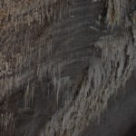 Reku vēl stalaktīti! Daudz, daudz stalaktītu! Jānāk tik ar zupas grāpi.