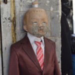 Paskaties tuvāk! Kāds uzvalciņš! Kāds uzvalciņš!!!