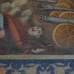 Vēl mazliet kaujas ainas! Re, cik zirgam smieklīgi zobi, haha! Un blakus zirgam mētājas norauta galva, fui.