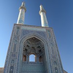 Tikmēr paši dodamies atpakaļ uz centru. Gribēju tikai vēlreiz parādīt Džame mošeju - vakara siltajā gaismā tā vēl skaistāka!