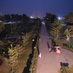 Vismaz no jumta paveras skaists skats! Īsāk sakot, muzeji Pakistānā ir diezgan garlaicīgi. No šī brīža apņēmāmies turpmāk vairāk mērķēt uz sadzīves un ļaužu izpēti, nevis apmeklēt visus iespējamos objektus/muzejus. Muzejus paskatīsimies Tadžmahalā, labi?