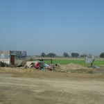 Šeit nabagi vienkārši rušinās pa ceļmalas grāvi. Kā tādi konstitucionālie zemnieki!!! Ja nu kāds nezina, kas ir konstitucionālie zemnieki, noteikti iesaku iepazīties - <a href="https://www.youtube.com/watch?v=JvKIWjnEPNY" target="_blank">jūtūbes links</a>.