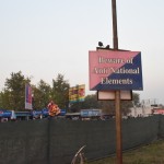 Te pat nav jācenšas sagrozīt tekstu - "Uzmanies no anti-nacionāliem elementiem". Bišķiņ kaut kā atgādina bērnību, bet ne tajā labajā, zaļās zāles veidā, hehe. (Tiem, kas manus personas datus nepārzina, paskaidrošu - esmu dzimis un bērnību pavadījis Padomju Sociālistisko Republiku Savienībā).