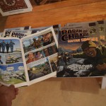 Fortā, protams, ir arī suvenīru veikaliņš. Piedāvājumā viss, kam parasti tādos veikalos jābūt (bilžu grāmatas, pastkartes, magnētiņi, grāmatzīmes, puzles u.t.t.), bet tam klāt vēl komiksu grāmatu plaukts. Kopā pieejami kādi pieci dažādi komiksi, visi balstīti uz patiesiem notikumiem, un visi par tēmu Indijas-Pakistānas karš. Katra grāmata par konkrētu zaldātu, kurš karā izrādījis īpašu varonību un nogalinājis ārkārtīgi daudz pakistāņu. Re, kā propaganda darbojas!