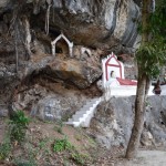 Budu statujiņas un templīši ir visur. VISUR!