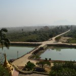 Skats no alas ieejas. Baigie askēti, pat dīķīšus sarakuši, hehe.